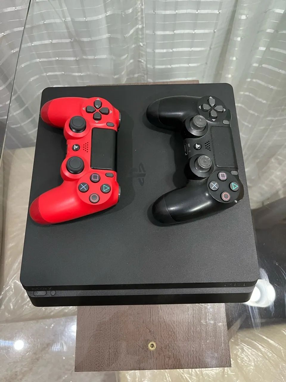 PS4 slim 