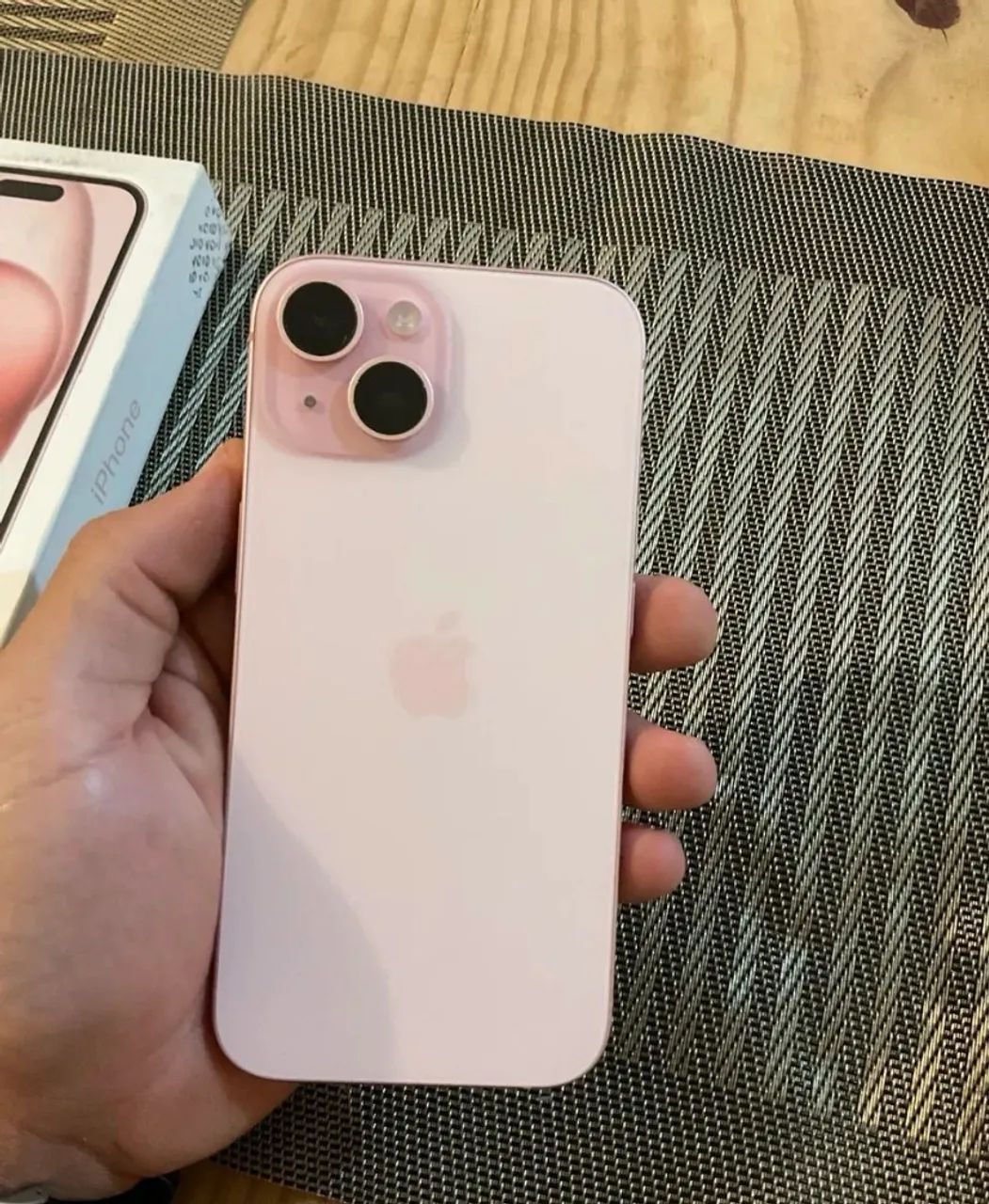 iPhone 15 - 256GB - Foto 2