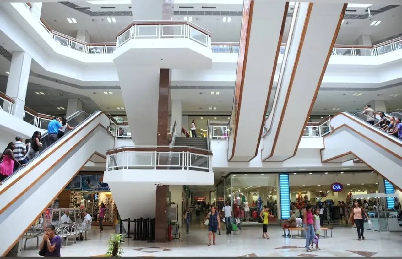 EXCELENTES OPORTUNIDADES COMERCIAIS NO SHOPPING PIEDADE. - Foto 2