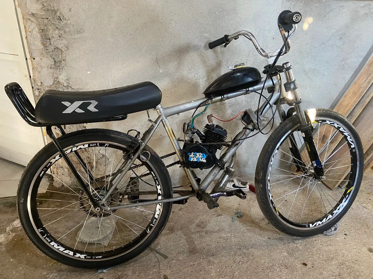 Vendo bicicleta motorizada 2T completa - Foto 3