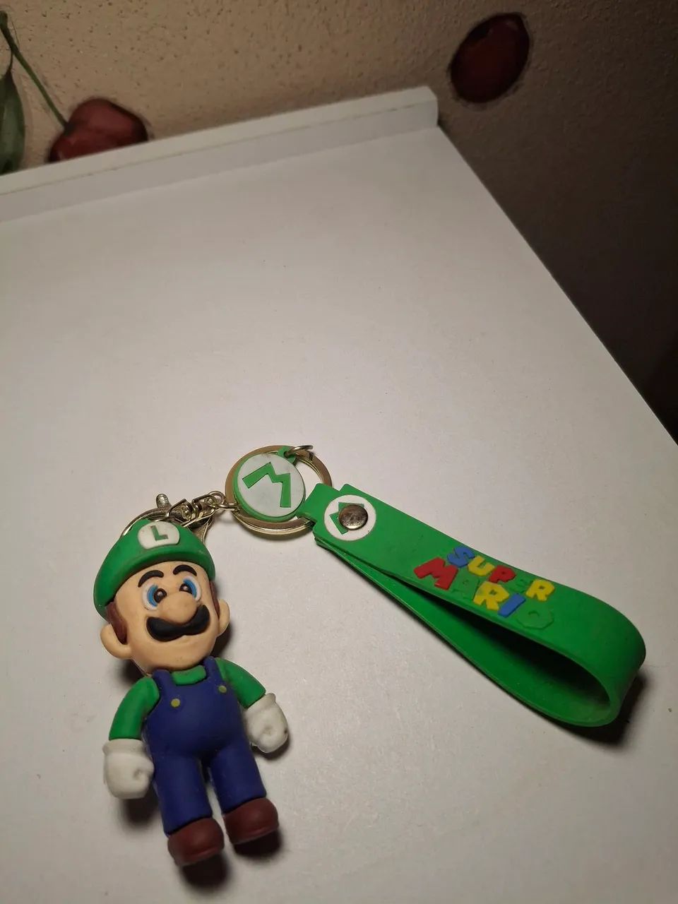 Lindo chaveiro do personagem Luigi - Foto 2