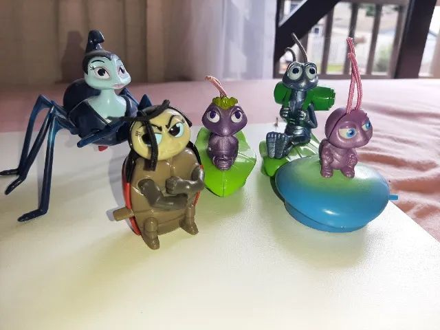 Miniaturas vida de inseto - disney