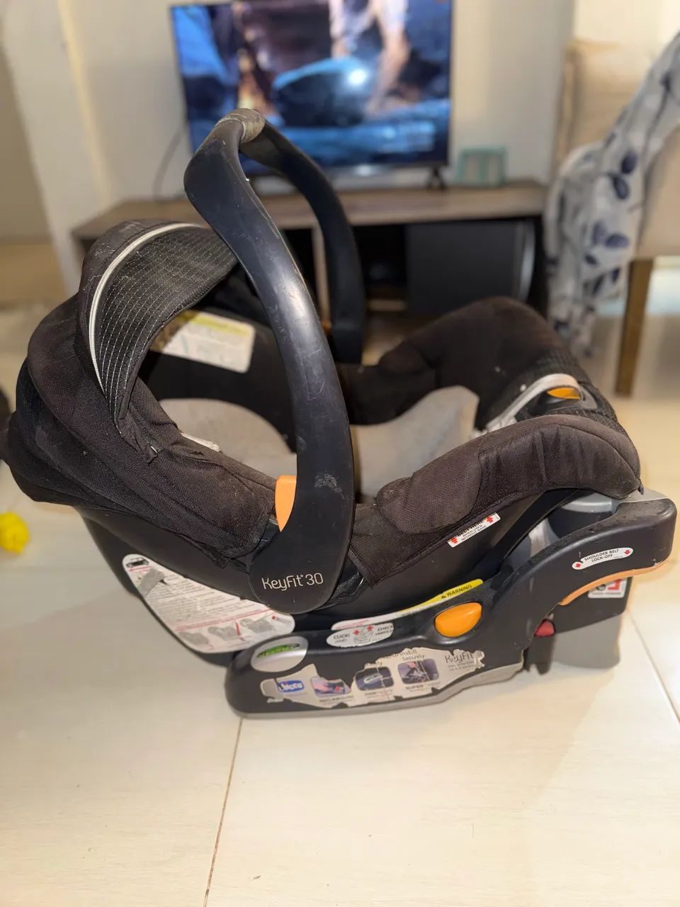 Bebê conforto chicco keyfit 30 com base - Foto 4