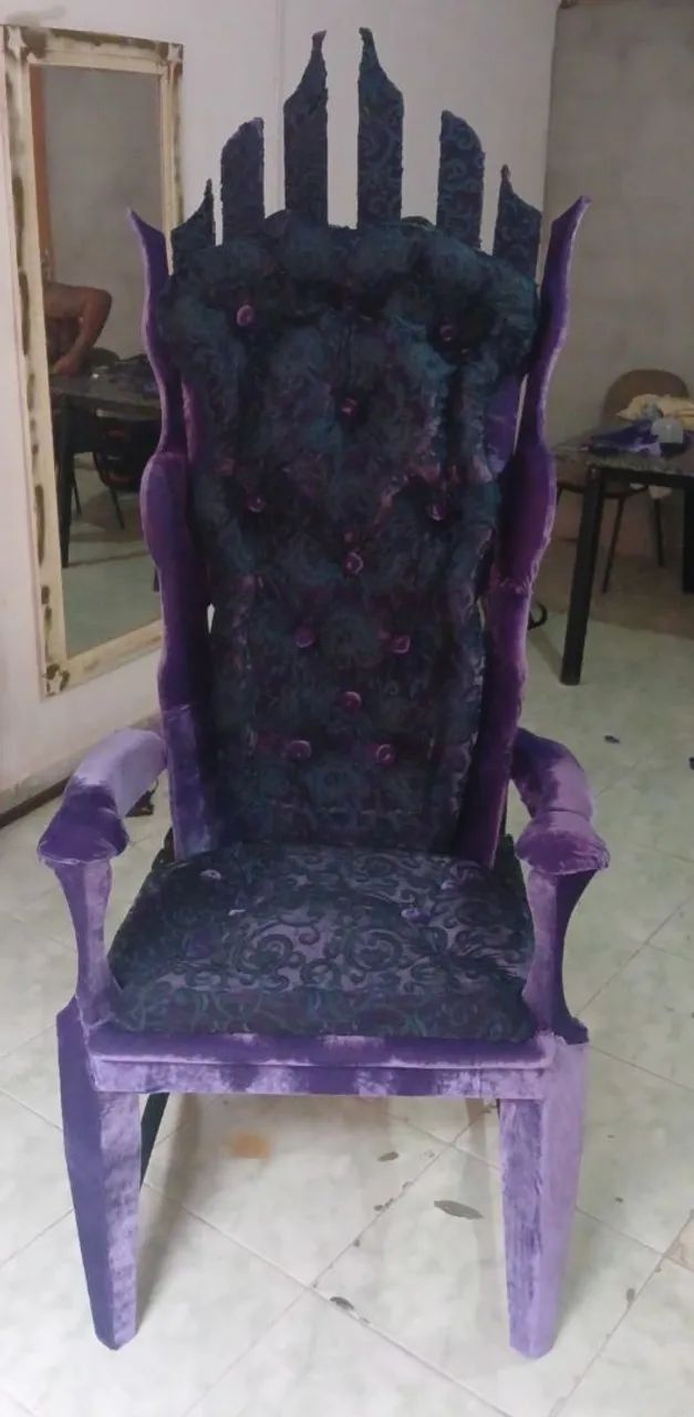 POLTRONAS E TRONOS - Foto 2
