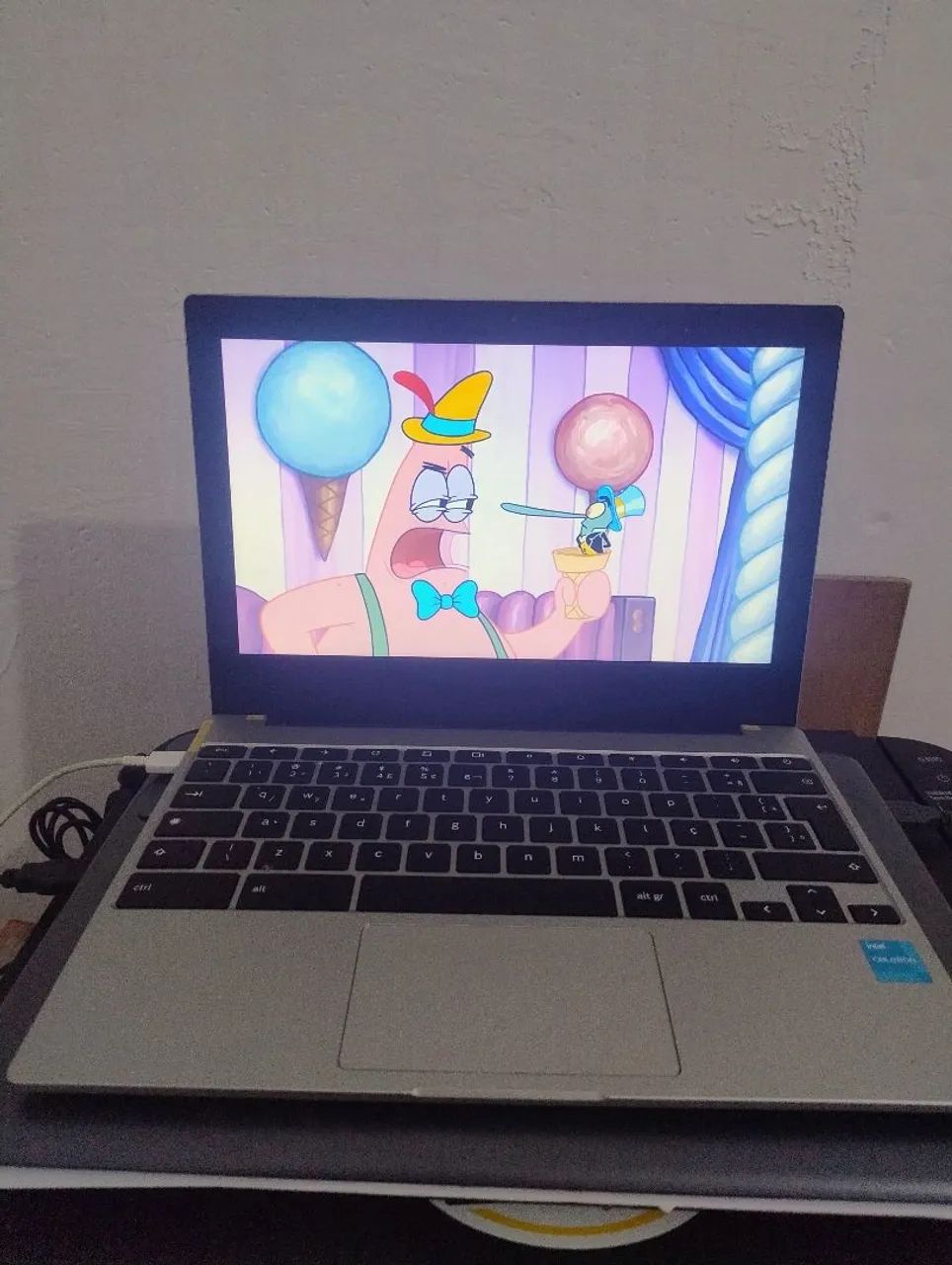 Samsung Galaxy Chromebook Go Prata 64 GB e.MMC...