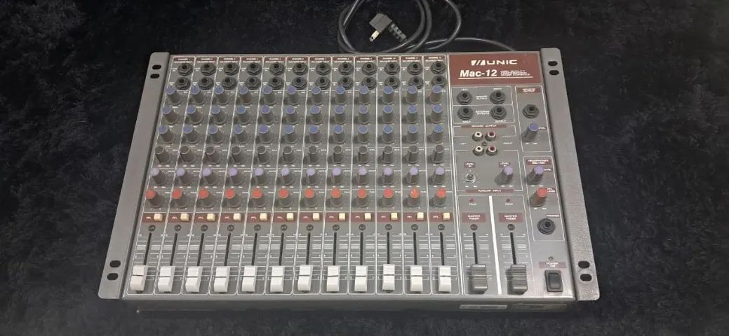 Mesa UNIC Mac 12 Canais