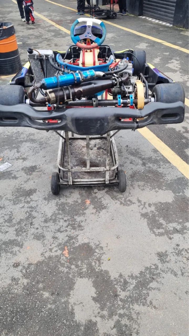 Atibaia Kart  birel 2009 em ótimo estado pneus em excelente estado motor 2tempo  - Foto 4