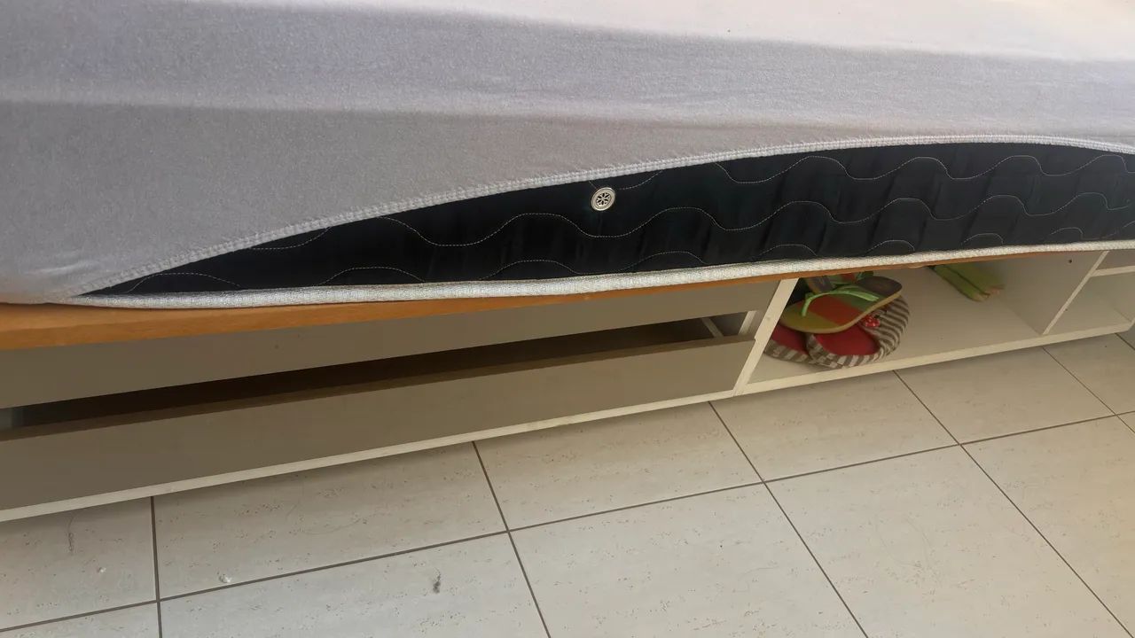 Cama box com colchão de casal