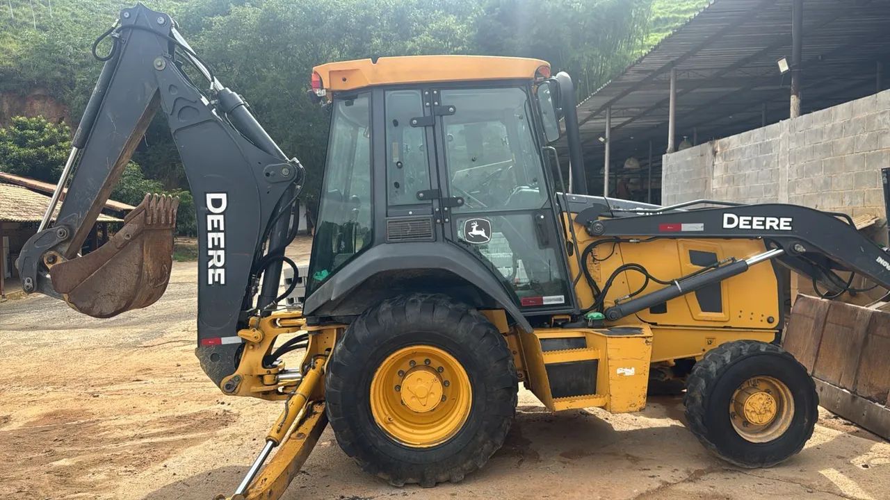 Retro Escavadeira Jhon Deere 310 L 4x4 ano 2021- Revisada - Baixo horímetro - Foto 3