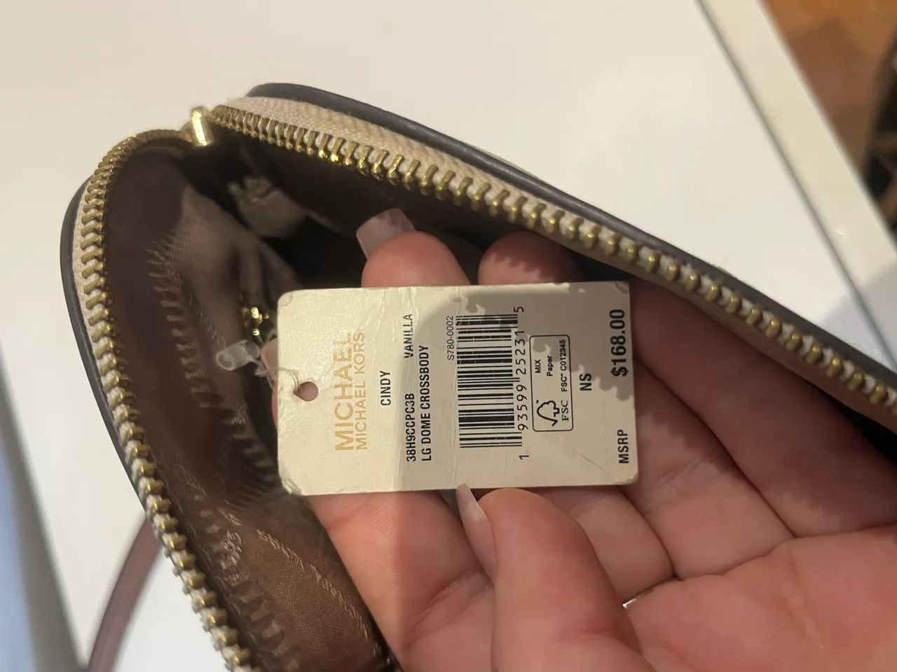 Bolsa michael kors branca com marrom com etiqueta  - Foto 2