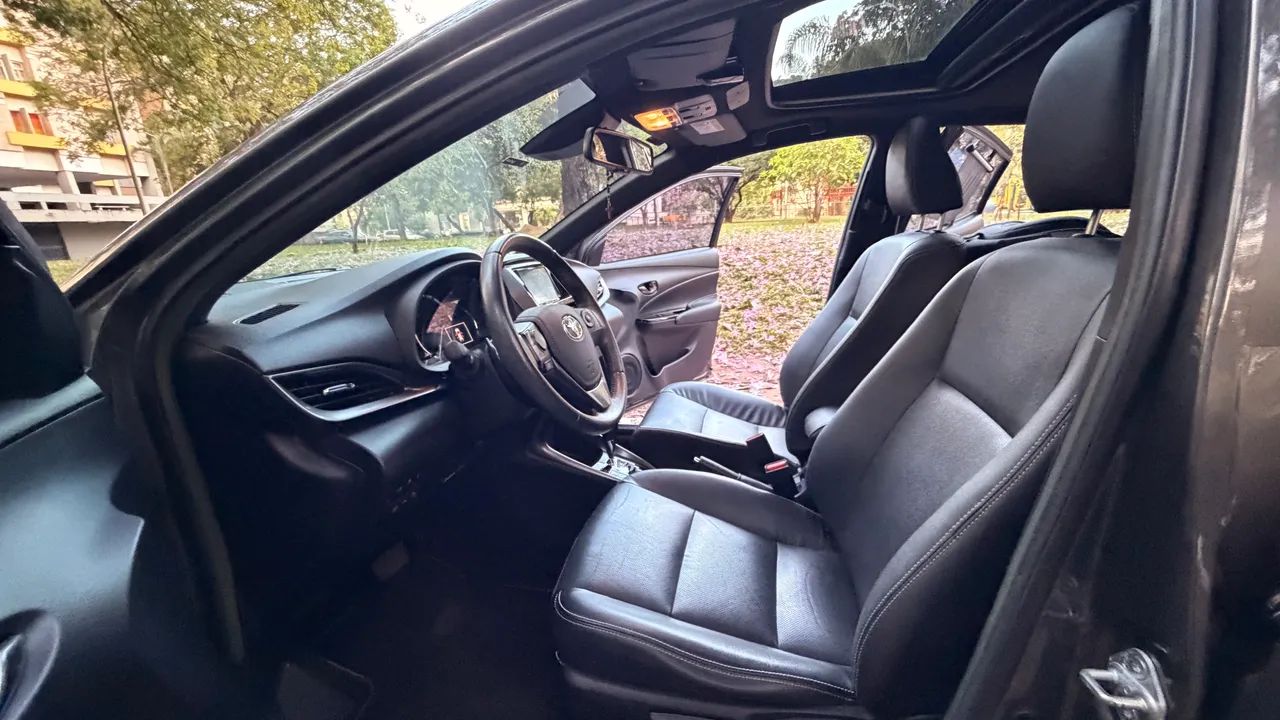 Toyota Yaris XLS 1.5 Flex 16V 5P Aut. 2023 - Foto 11