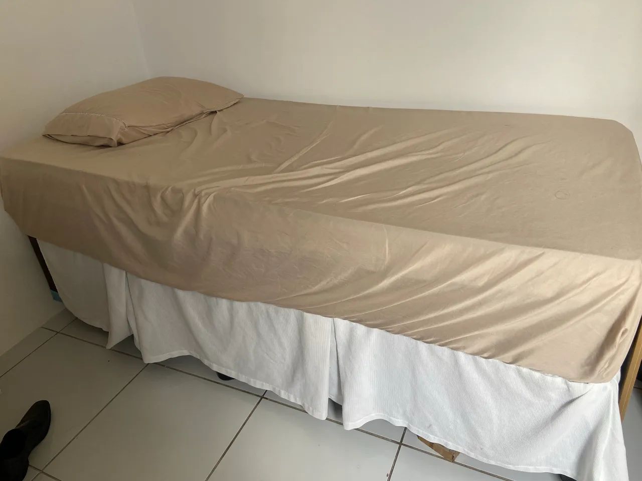 CAMA BOX SOLTEIRO 