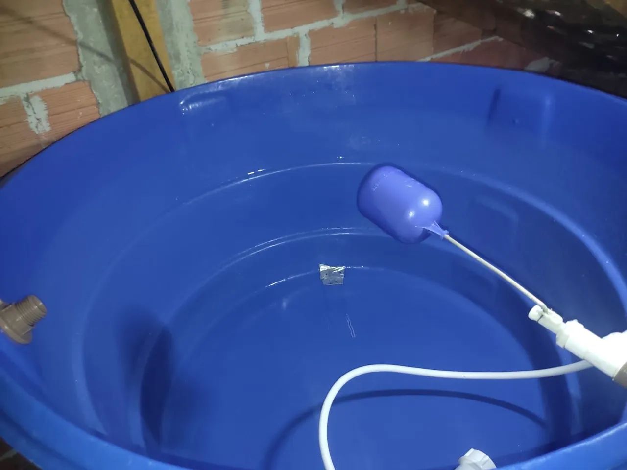 Limpeza e higienização vc d'água e piscinas - Foto 2