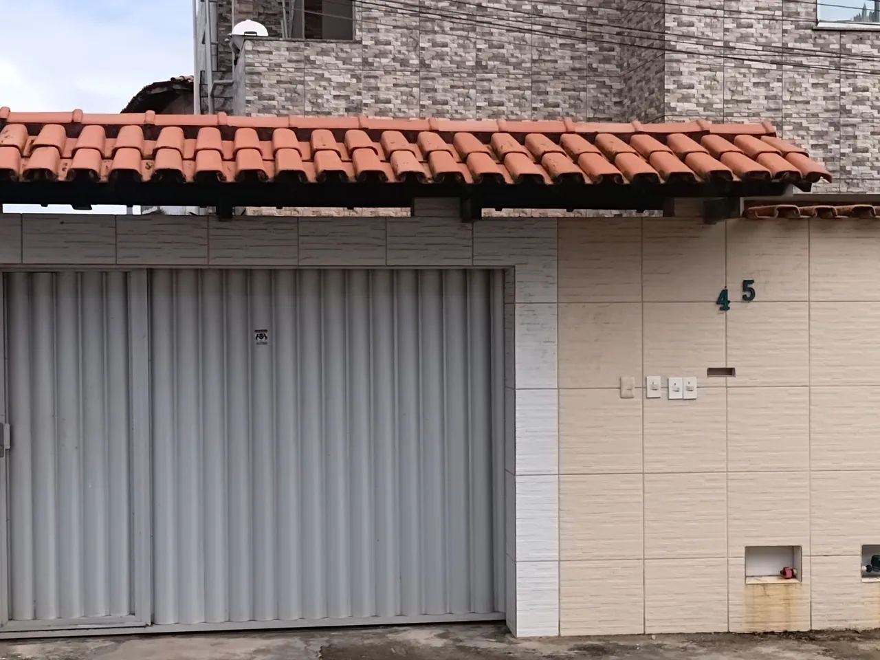 ALUGA-SE DUAS ?  - Foto 2