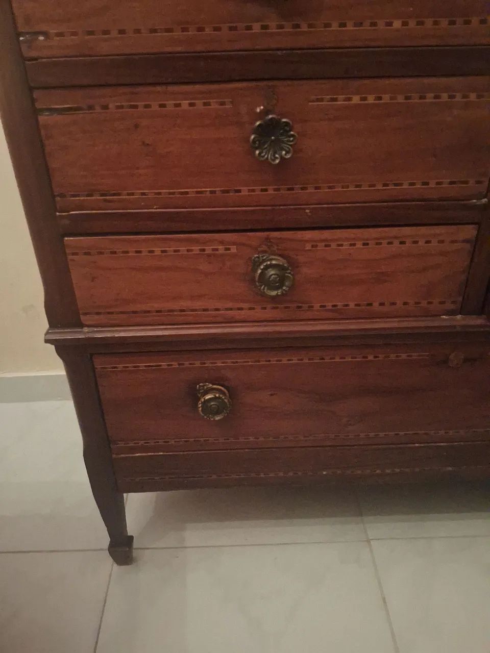 Guarda roupa antigo  - Foto 5