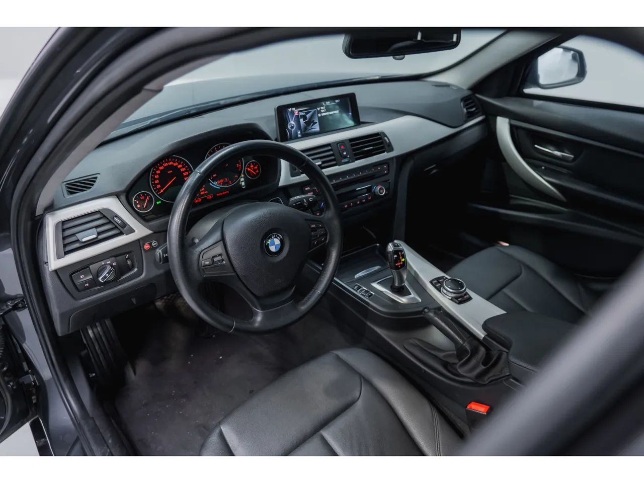 BMW Série 3 320I A 2.0 Turbo/activeflex 16V 184cv 4P, foto 6 de 15