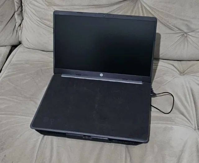 Notebook HP 256R, Intel Core i3 pra HJ. de 13ª gen, SSD 256, 8GB de RAM e Windows 11 Home.