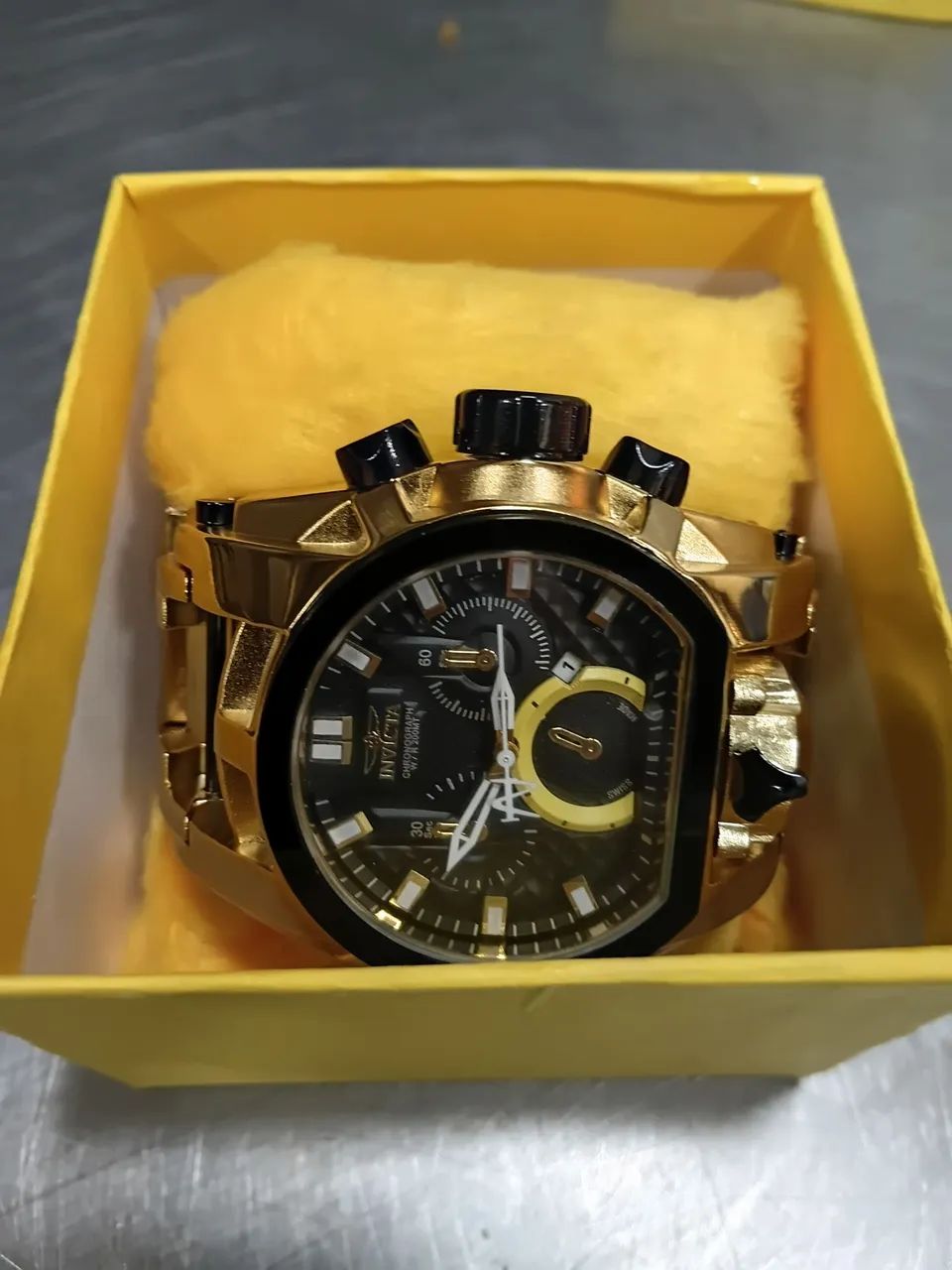 Estou vendendo este relógio novo original INVICTA  - Foto 2