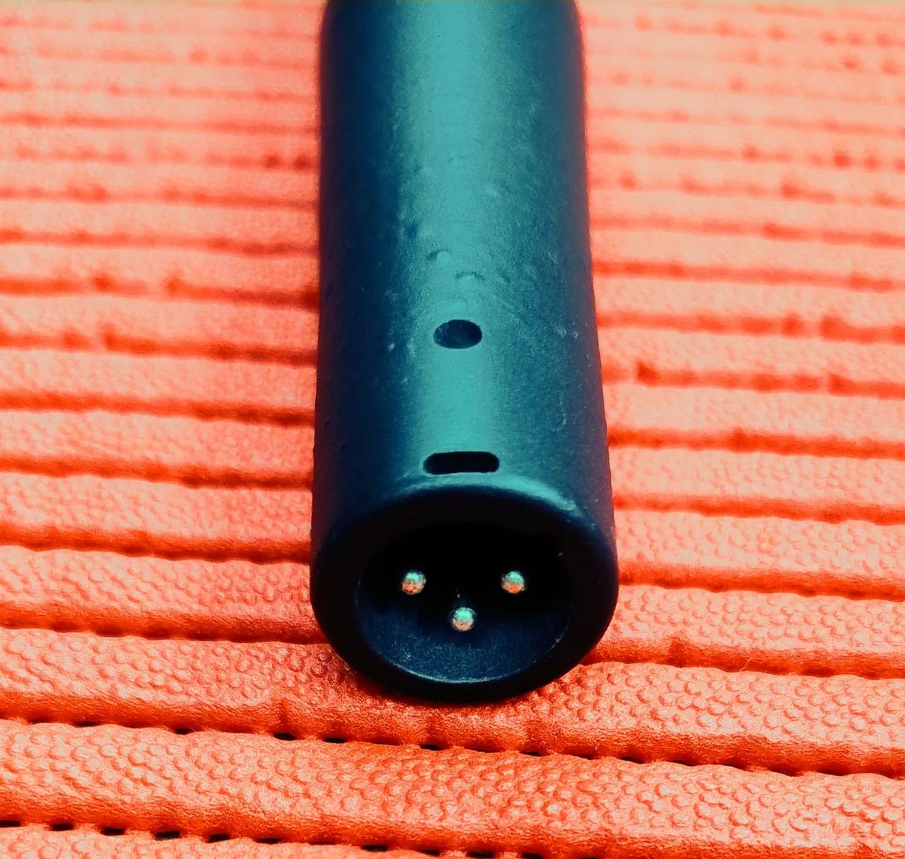 Microfone Shure SM57 Original - Pouquíssimo Uso em Estúdio - Foto 2