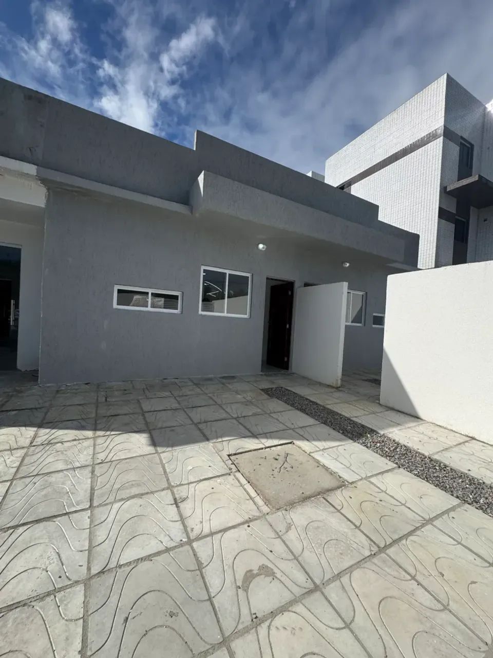 Clau/ casa próximo ao Cestão do Geisel. G