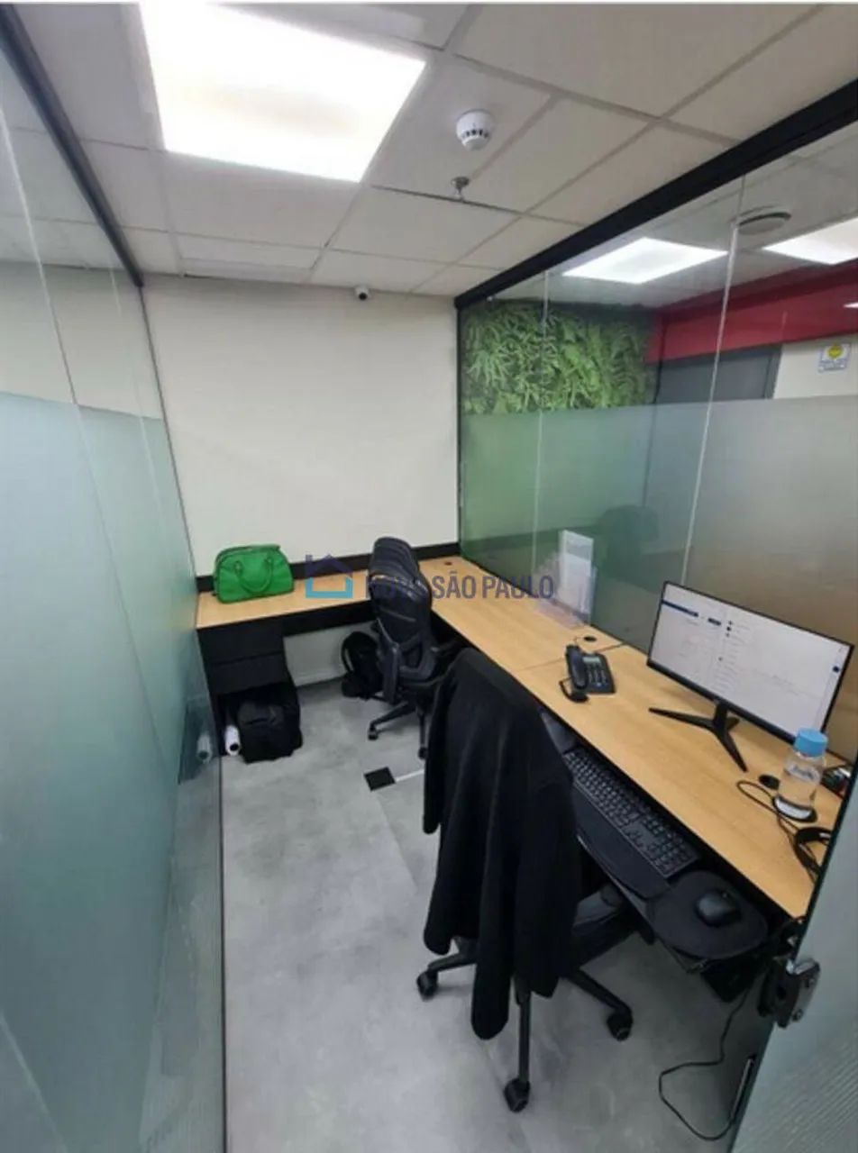 Conjunto Comercial Premium em Moema - 46m² com Varanda e Vaga - Foto 2