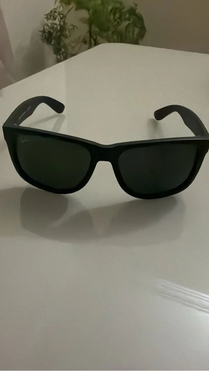 Vendo Óculos Solar Rayban Justen