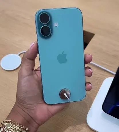 iPhone 16plus - Foto 2