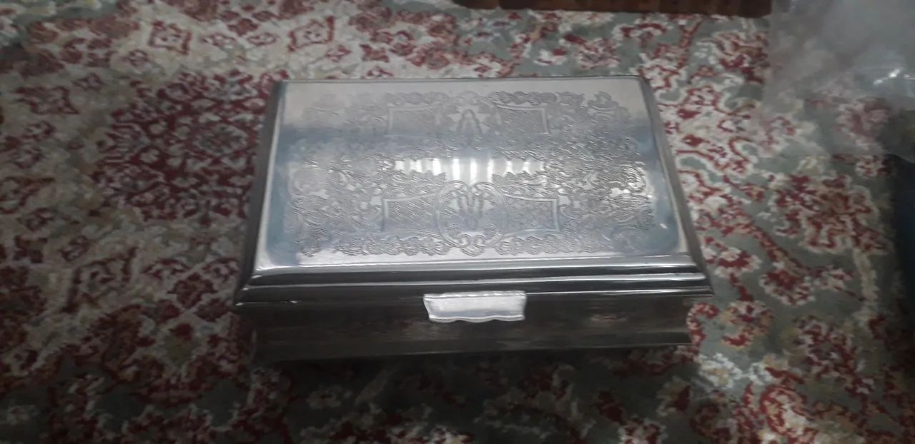 Caixa porta jóia metal banhado em prata antiga - Foto 4