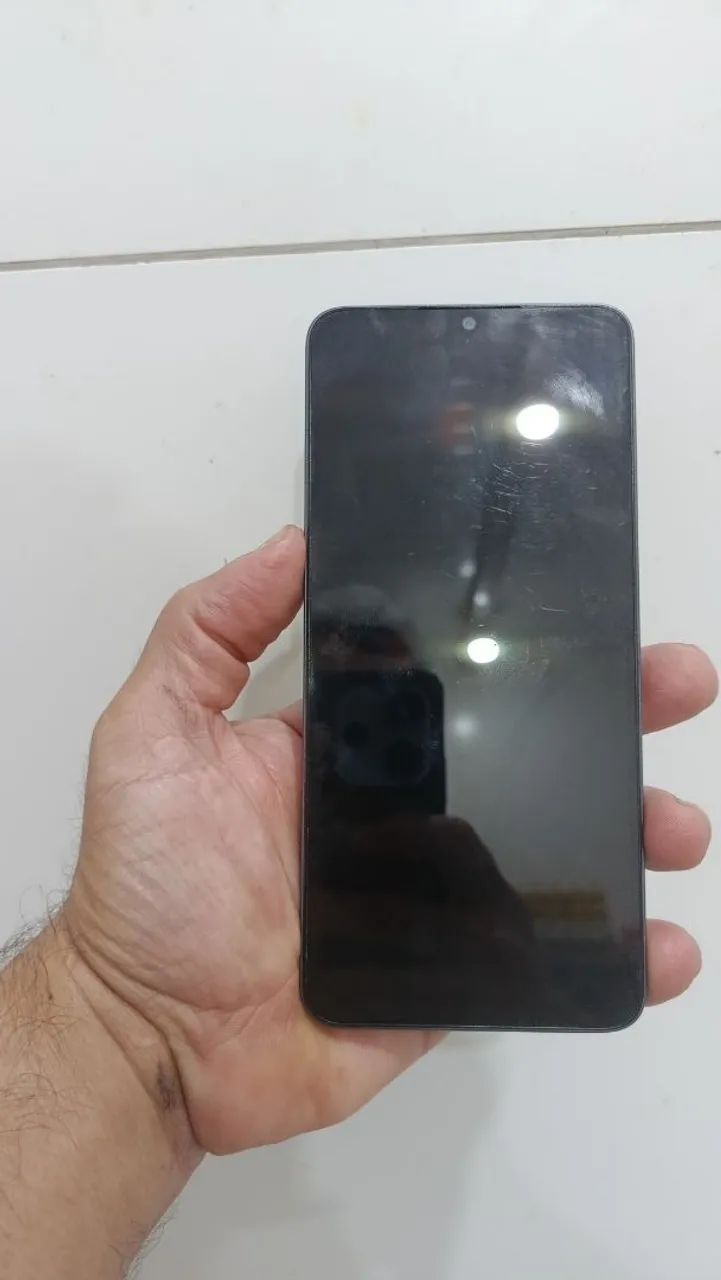 Vendo celular poco c65