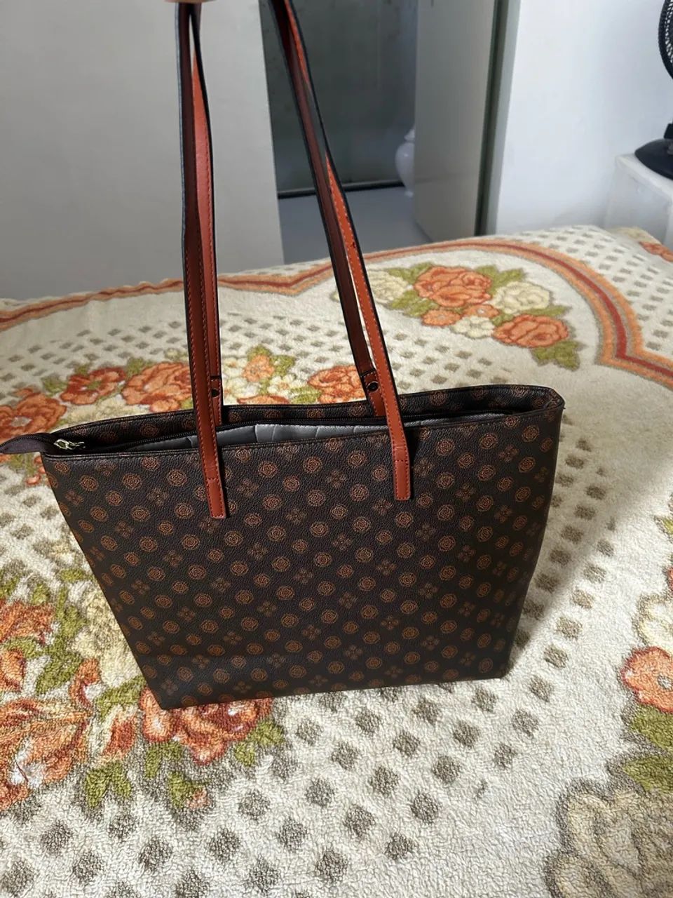 Vendo Bolsa Grande e Espaçosa  - Foto 2