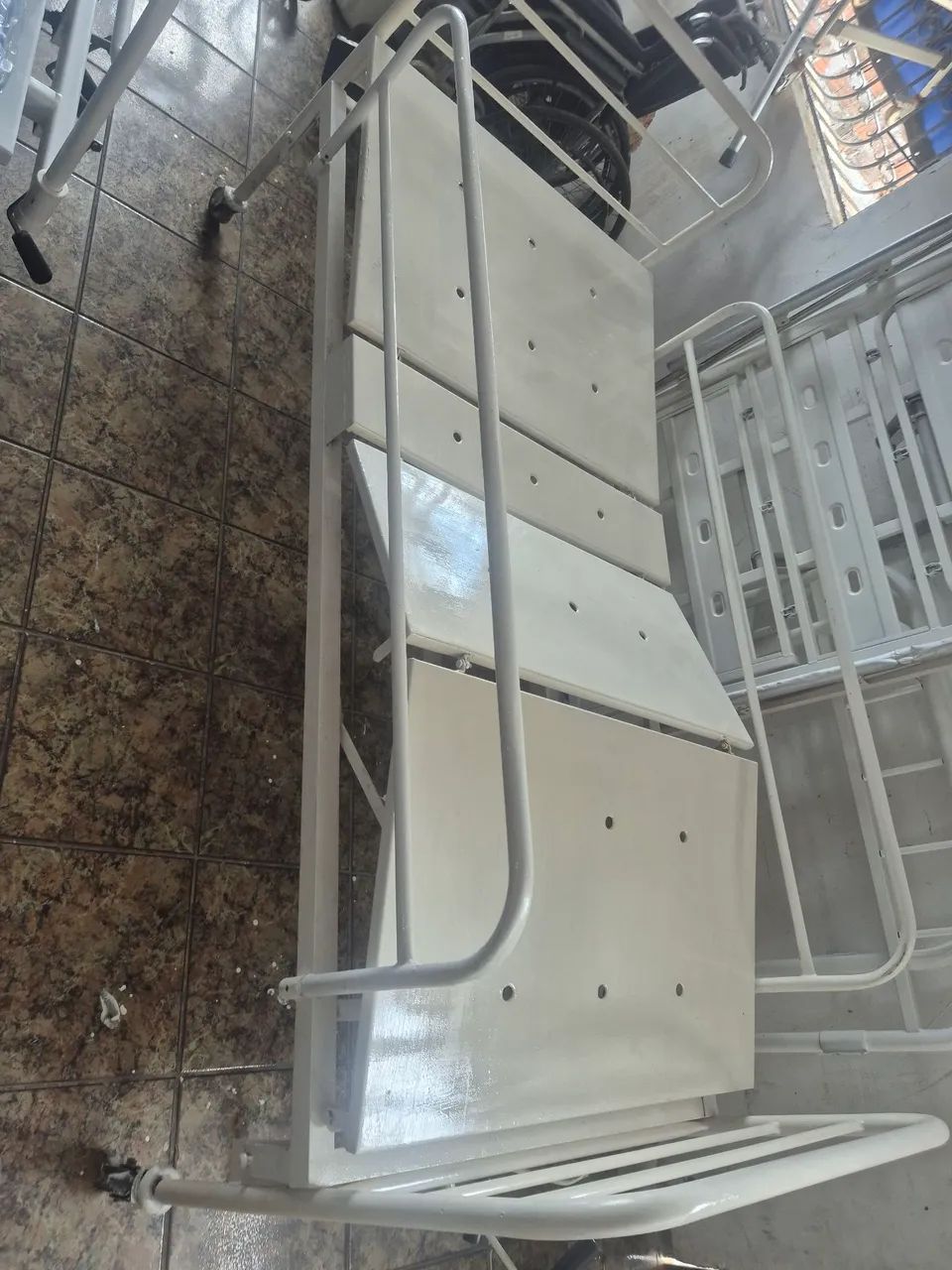 Cama hospitalar 2 manivelas - Foto 2