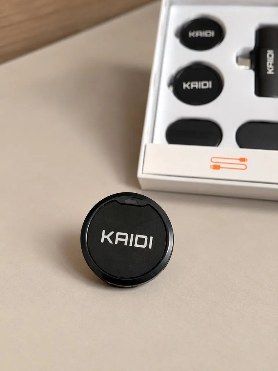 Microfone Lapela Sem Fio KAIDI KMF4-C USB-C Duplo - Foto 2