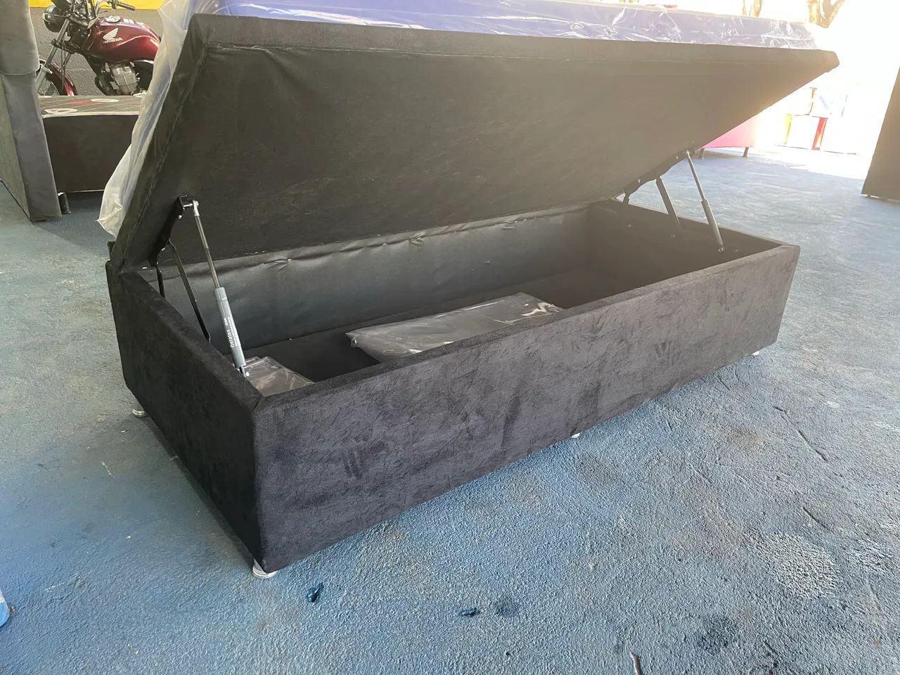     Cama Baú Solteiro com Amplo Compartimento - Foto 3