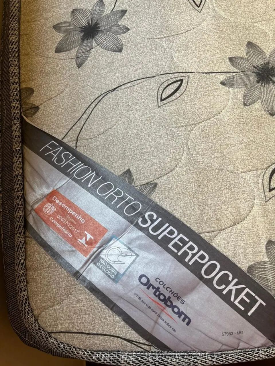 CAMA BOX DE CASAL COM COLCHÃO - Foto 4