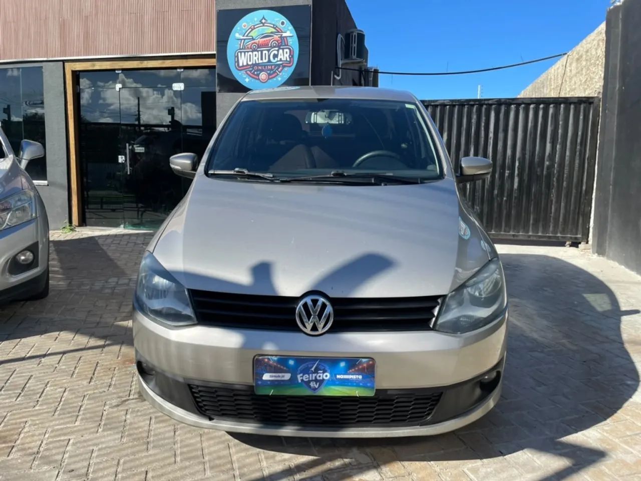 Volkswagen Fox 1.6 MI Total Flex 8V 5P 2013 - Foto 2