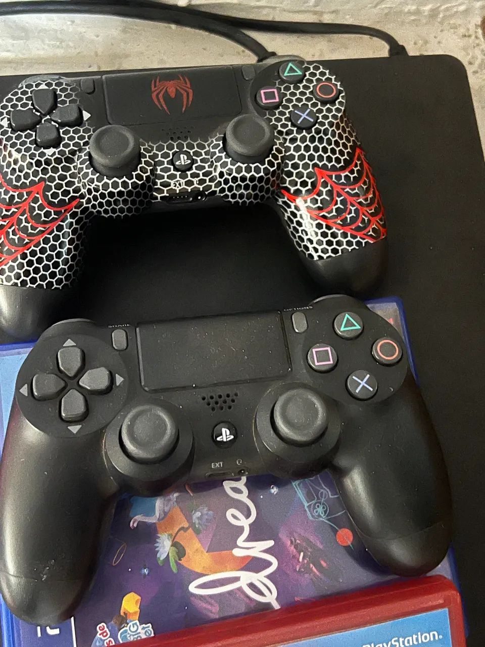 PS4 dois controles 1tera - Foto 2