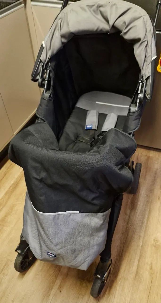 Carrinho Chicco KwikOne - Foto 4