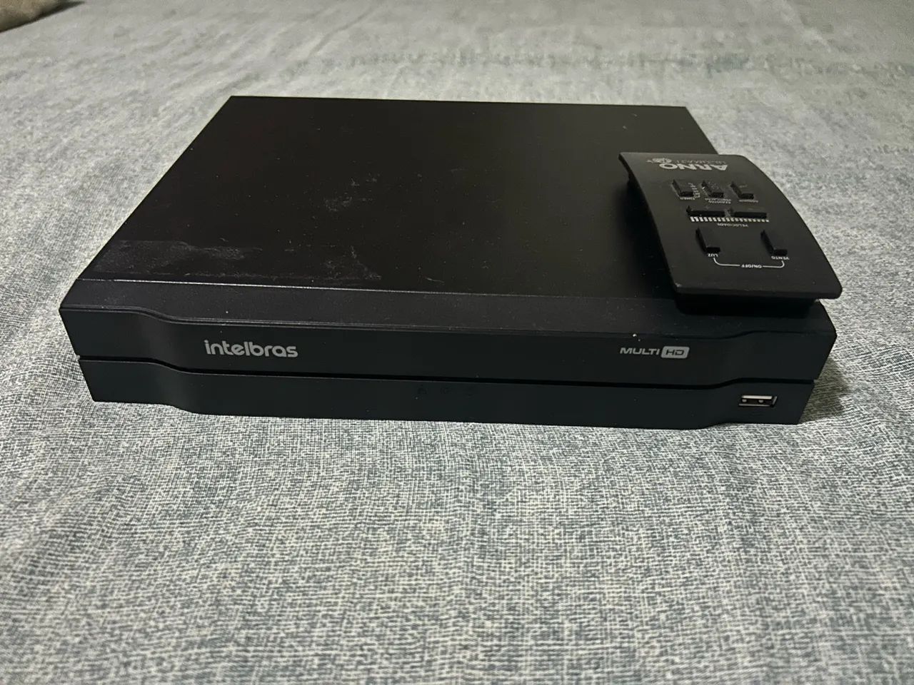 DVR intelbras de 4 canais com procedência e senha 