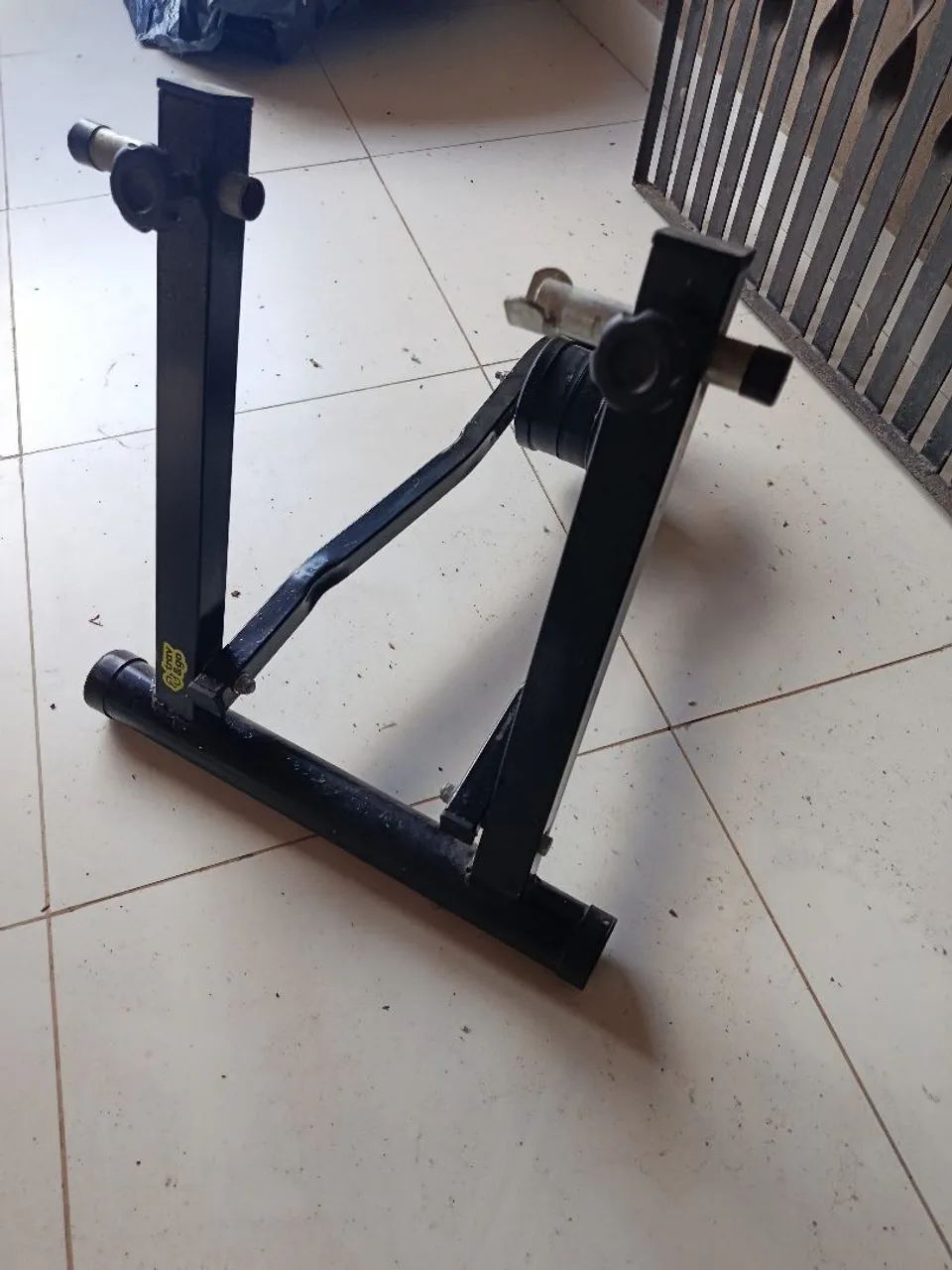 Rolo de treino ajustável para bicicleta  - Foto 2