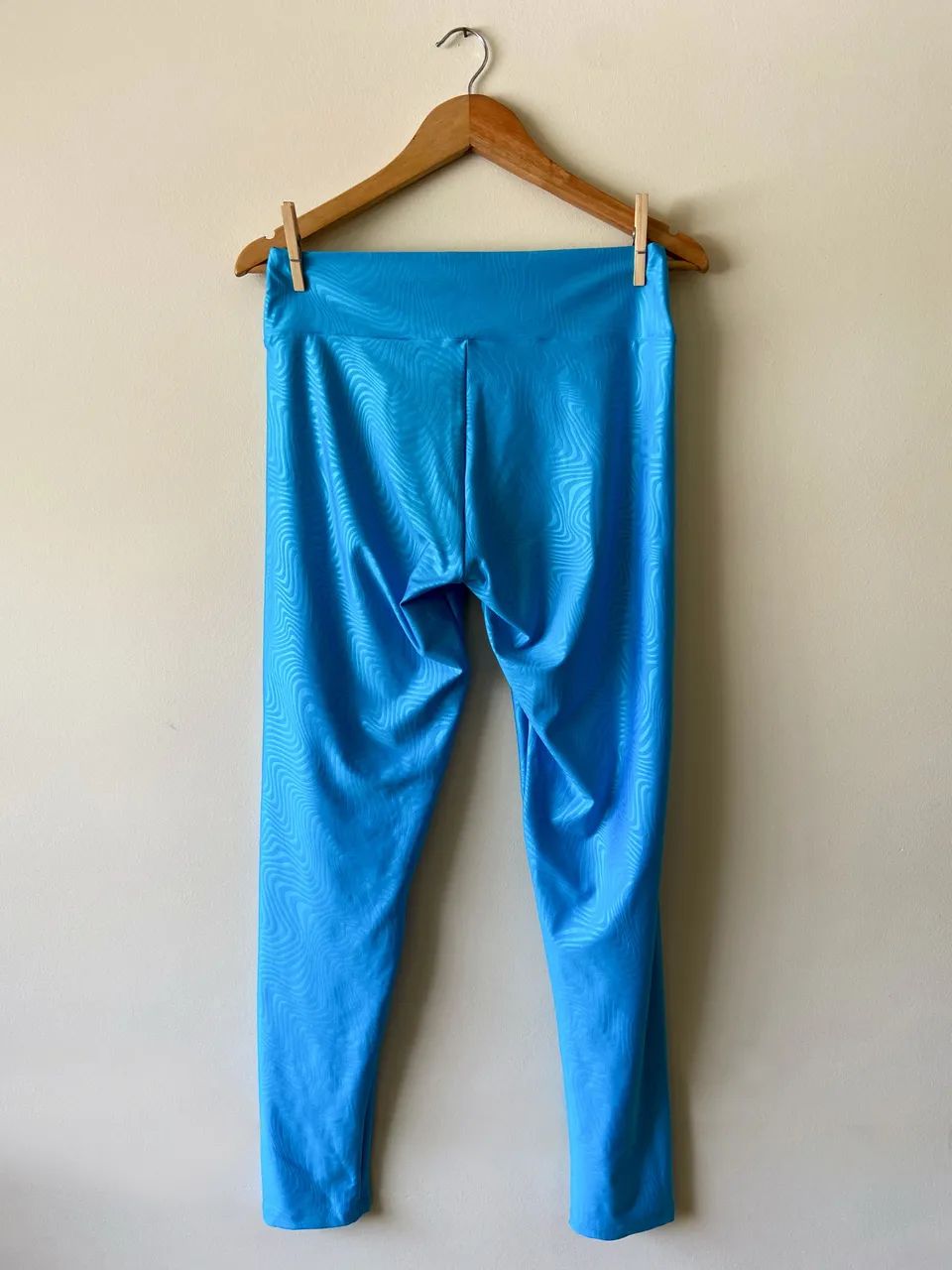 Calça legging texturizada - DLK  - Foto 3