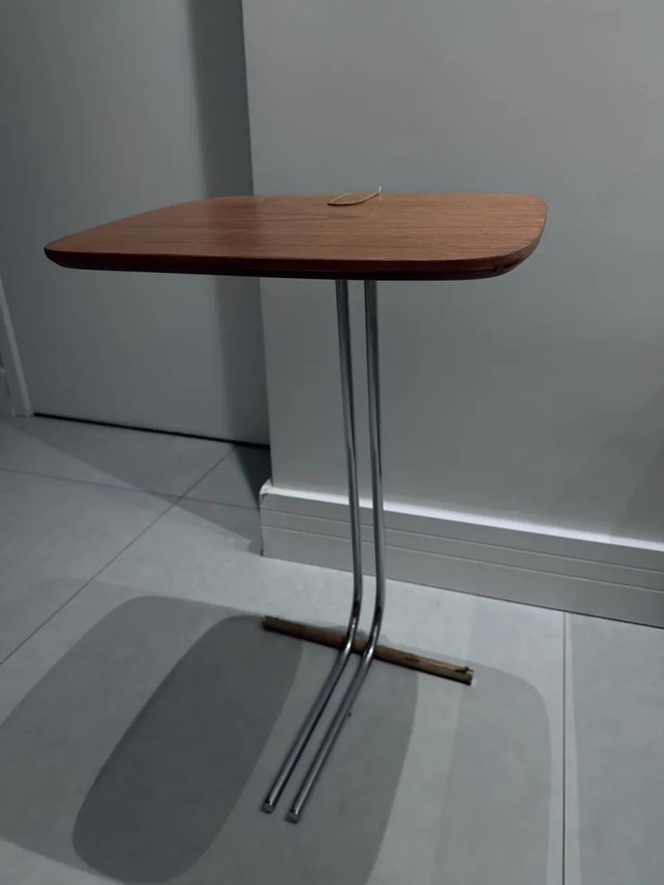 Mesa auxiliar lateral - Foto 4
