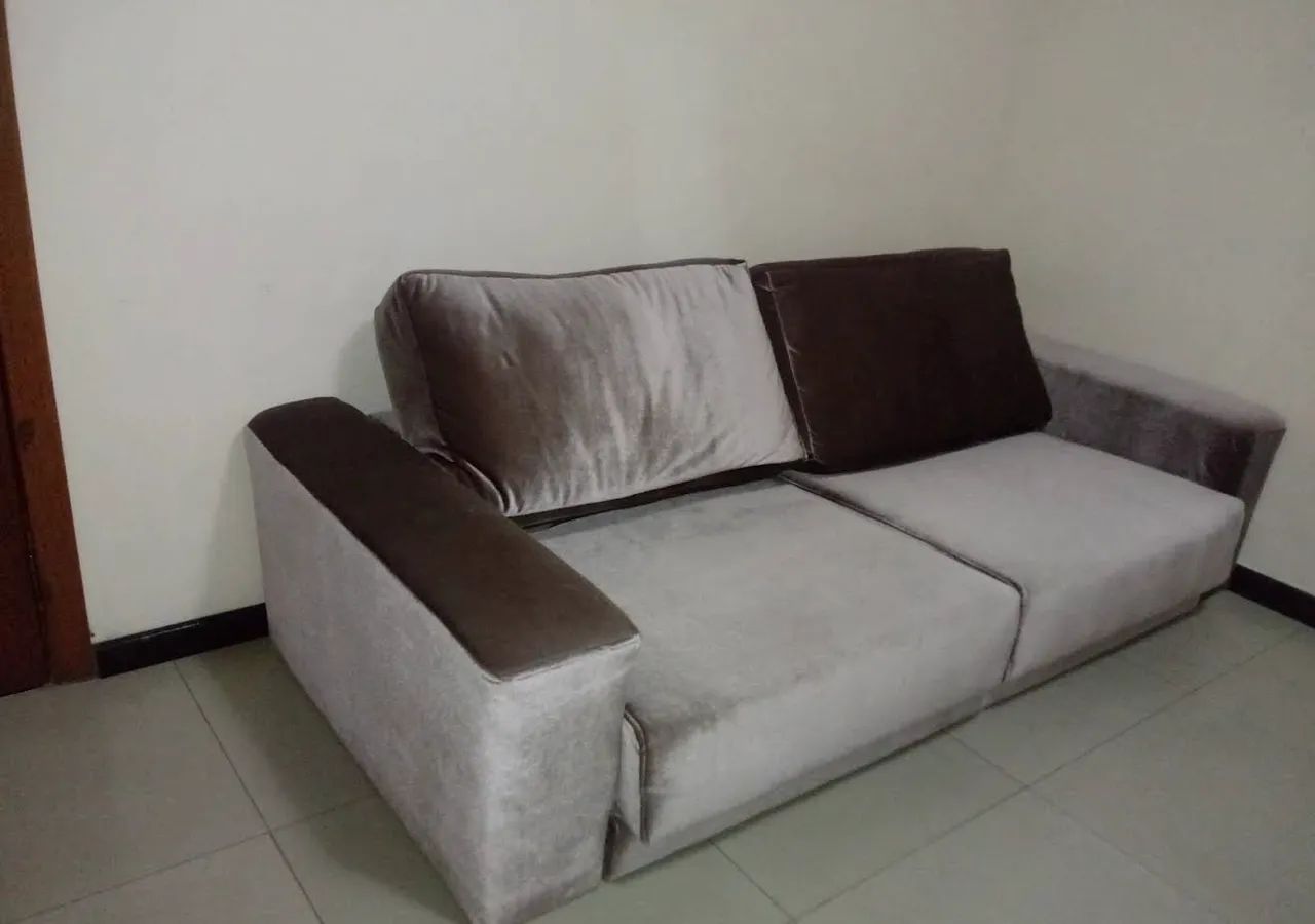 Sofá Retrátil Sofá-Cama LARSOPPING em Veludo - Impecável! - Foto 4