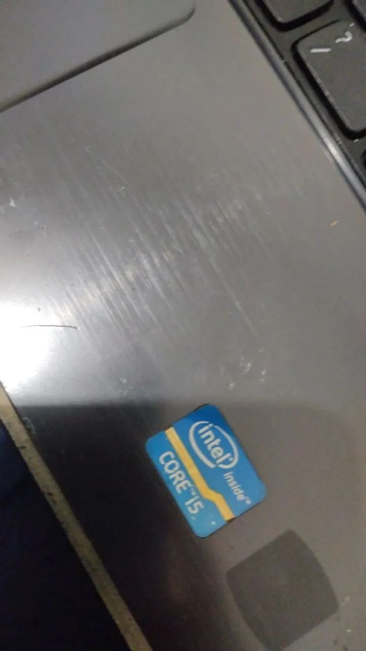 Vende-se notebook com algumas marcas de uso - Foto 5