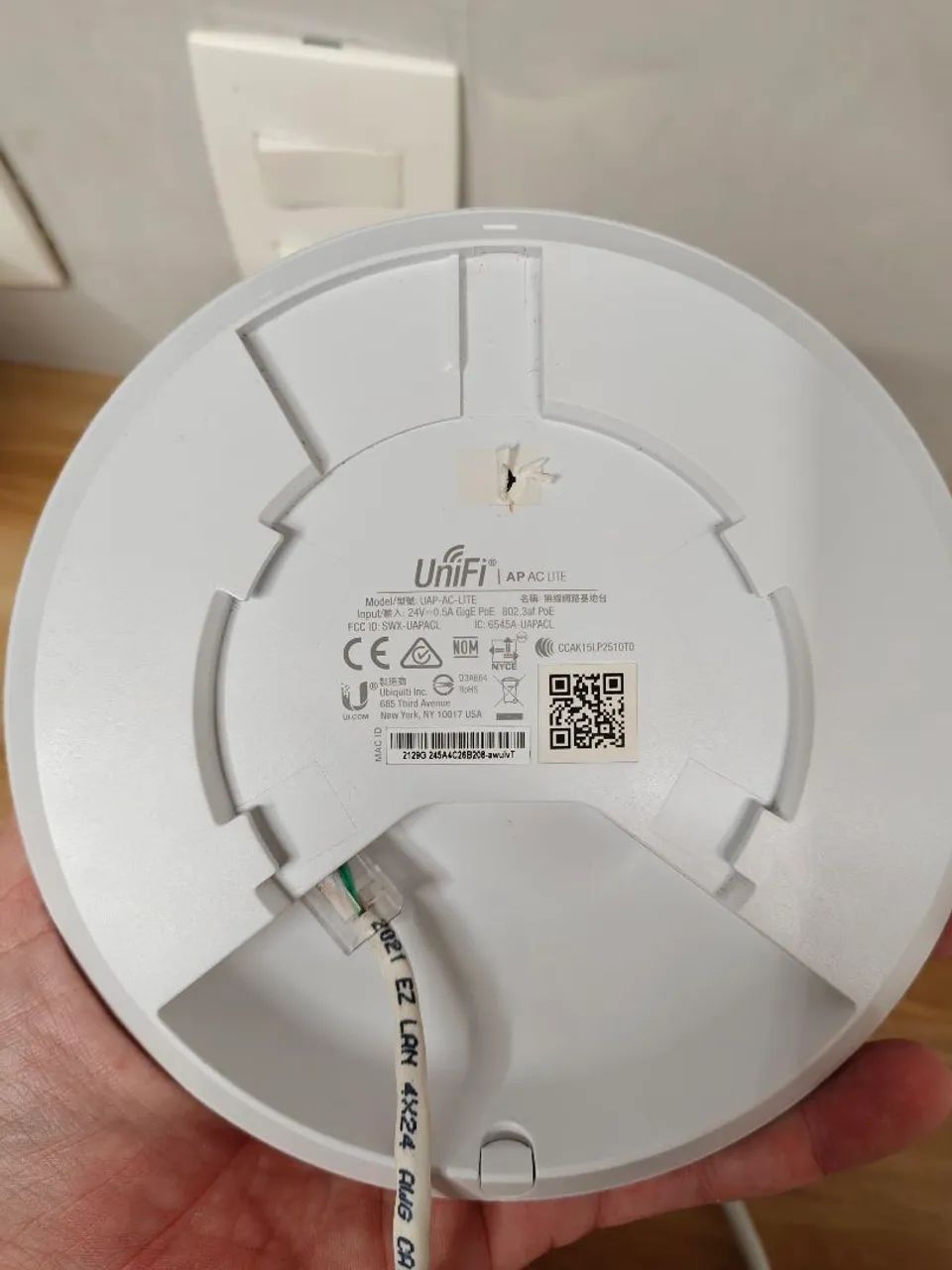 Access Point Ubiquiti UniFi AP AC Lite - Foto 2