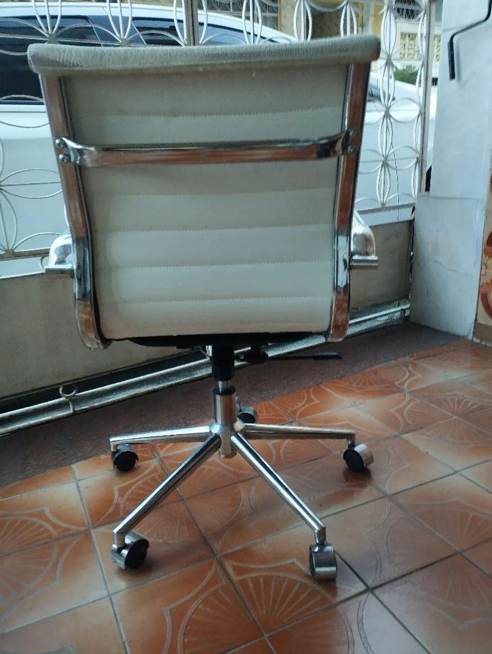 Cadeira de escritório  - Foto 5