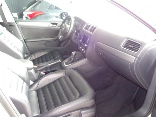 Volkswagen Jetta 2.0 TSI 4P - Foto 9
