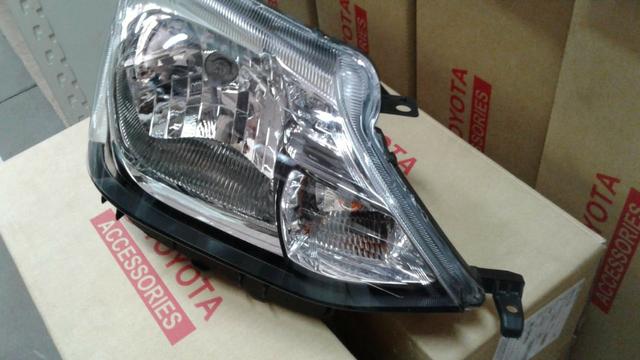 Farol Dianteiro Direito Etios Hatch - Foto 2