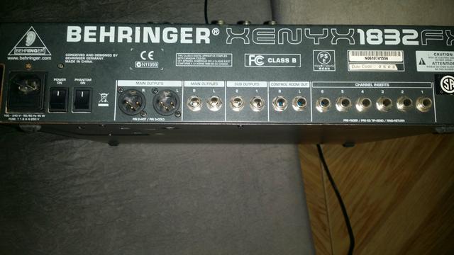Mesa de som Behringer xenyx 1832 fx - Foto 3