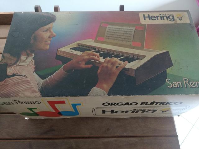Órgão elétrico Hering San Remo PR-5000 Anos 70/80 - Funcionado tudo perfeitamente antigo - Foto 6