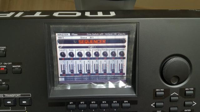 Yamaha MOTIF XF6